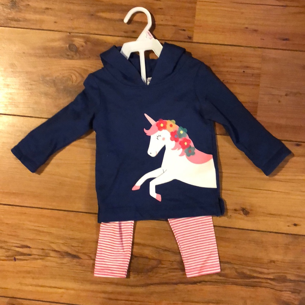 NWT Carter’s “unicorn” matching set
